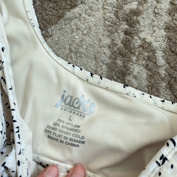 Jack’s Swimwear Women’s Floral Cutout One Piece Swimsuit Cream Size L Vacation - Picture 4 of 7